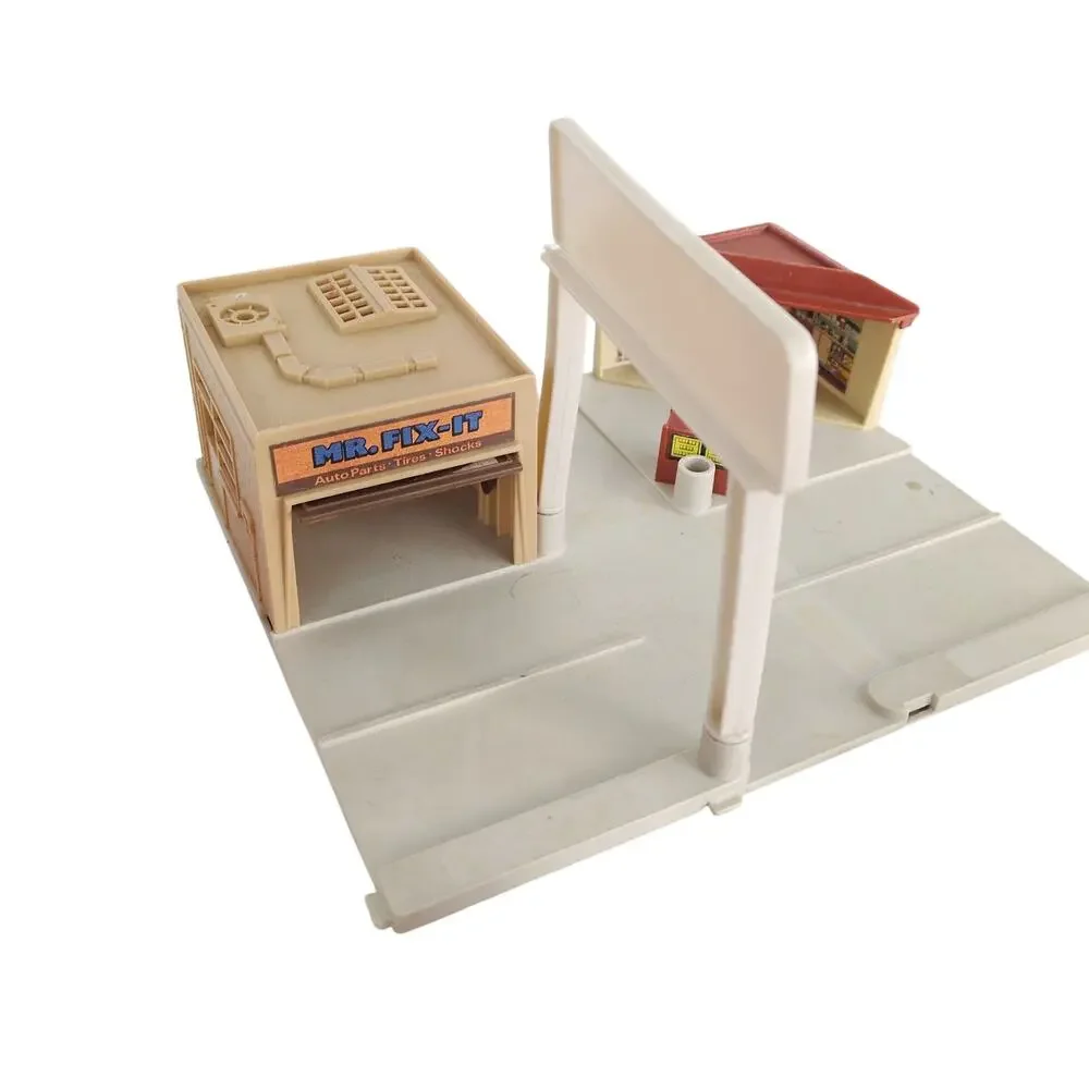 Vintage 1981 Hot Wheels‎ USA Builder Toy Playset Mr Fix-It Police Fire Station